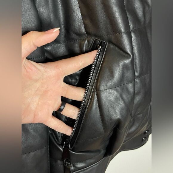S7 Rebecca Minkoff Size XS Black Square Quilted Jacket Oversized Faux Leather - Picture 6 of 6